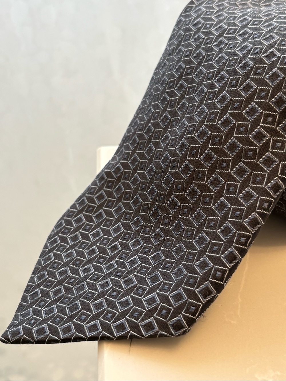 Giorgio Armani Men's Black Geometric Pattern Silk Tie